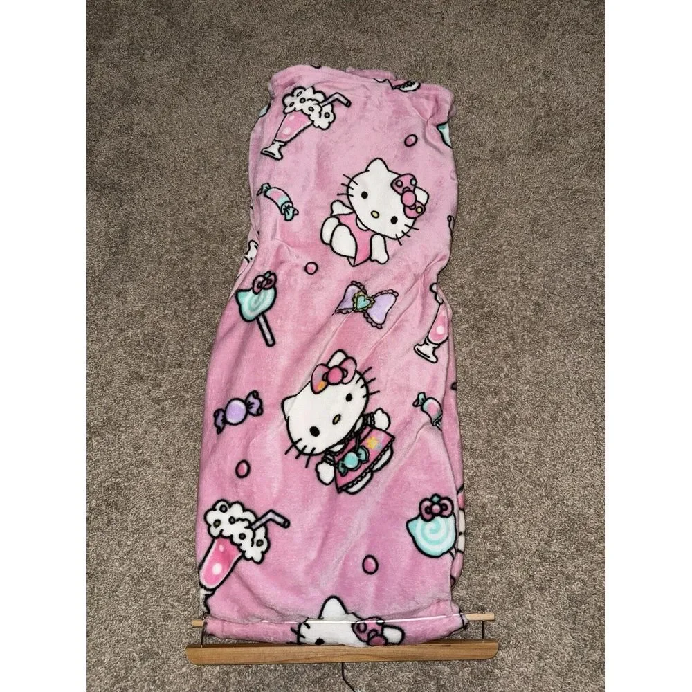 HELLO KITTY 50x70